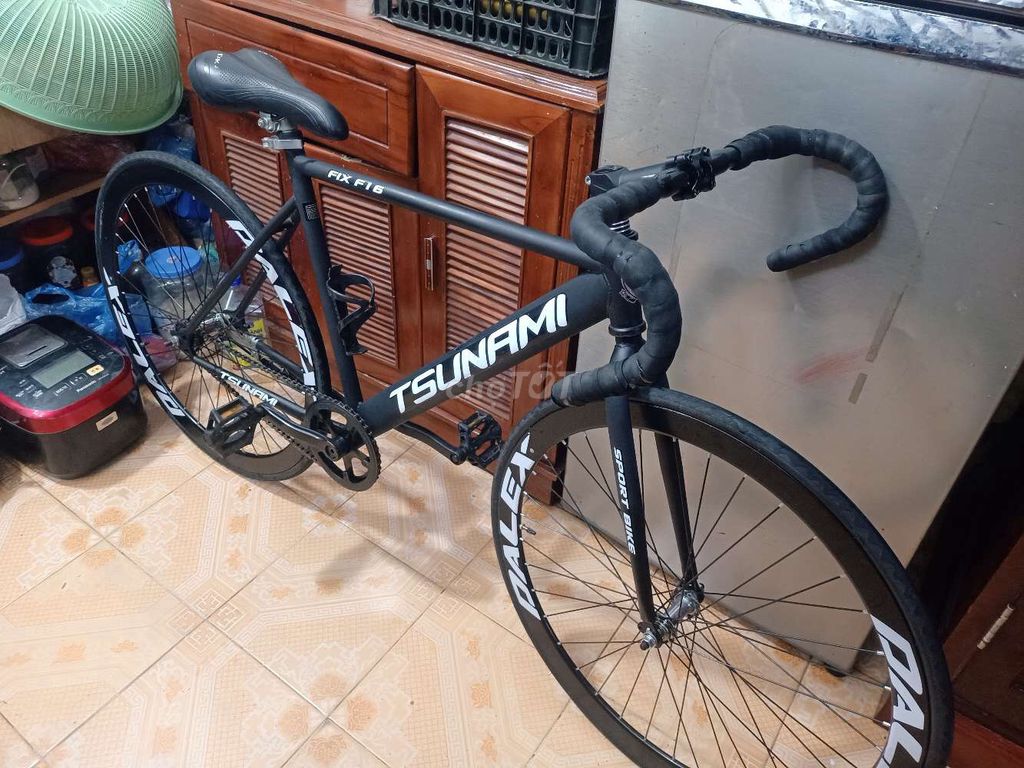 Xe đạp thể thao TSUNAMI. Mua bán Xe đạp tại Quận Ba Đình Hà Nội được đăng bởi van giang hình 2