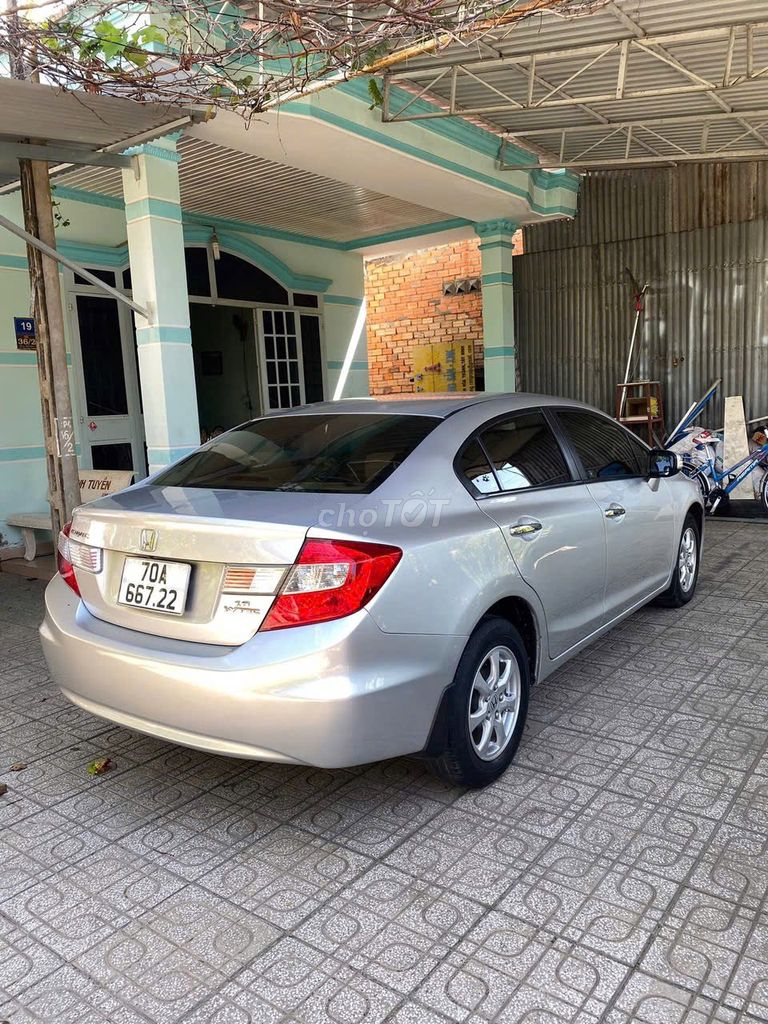 Honda Civic 2014 1.8 AT - 72000 km. Mua bán Ô tô tại Thành phố Nha Trang Khánh Hòa được đăng bởi CAO XUÂN HIẾU hình 2