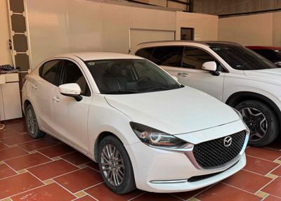 Mazda Mazda 2 Luxury 2021 Trắng 33000 km