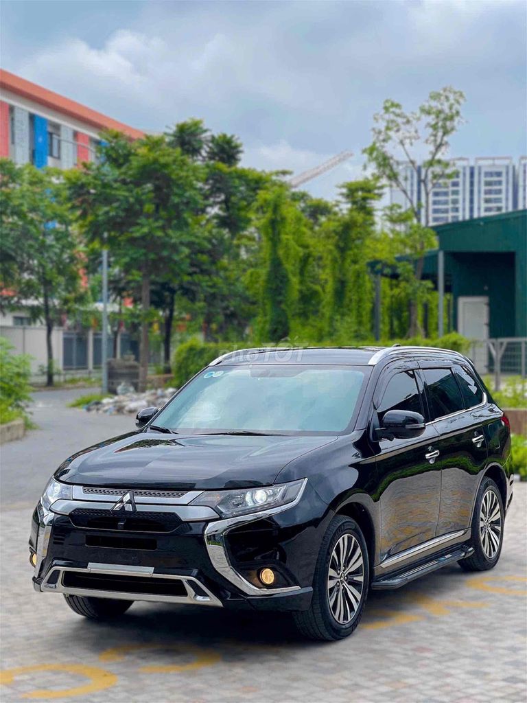 Mitsubishi Outlander 2022 2.0 CVT - 65000km. Mua bán Ô tô tại Quận Long Biên Hà Nội được đăng bởi Mr Tài Oto hình 4
