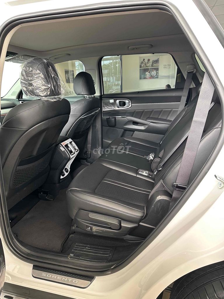 SORENTO 1.6L HYBRID PREMIUM GIÁ ƯU ĐÃI 1 TỶ 139TR. Mua bán Ô tô tại Thành phố Thủ Đức Tp Hồ Chí Minh được đăng bởi Thanh Tiền Kia Mazda Bình Triệu  hình 4