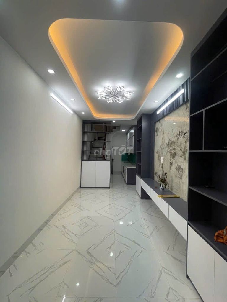 Дом в аренду Linh Nam, 4 спальни, 9 евро/месяц