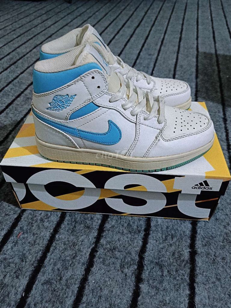 [Bán lại] Giày Jordan Air 1 size 38. Mua bán Giày dép tại Huyện Hải Hậu Nam Định được đăng bởi Đạt  hình 1