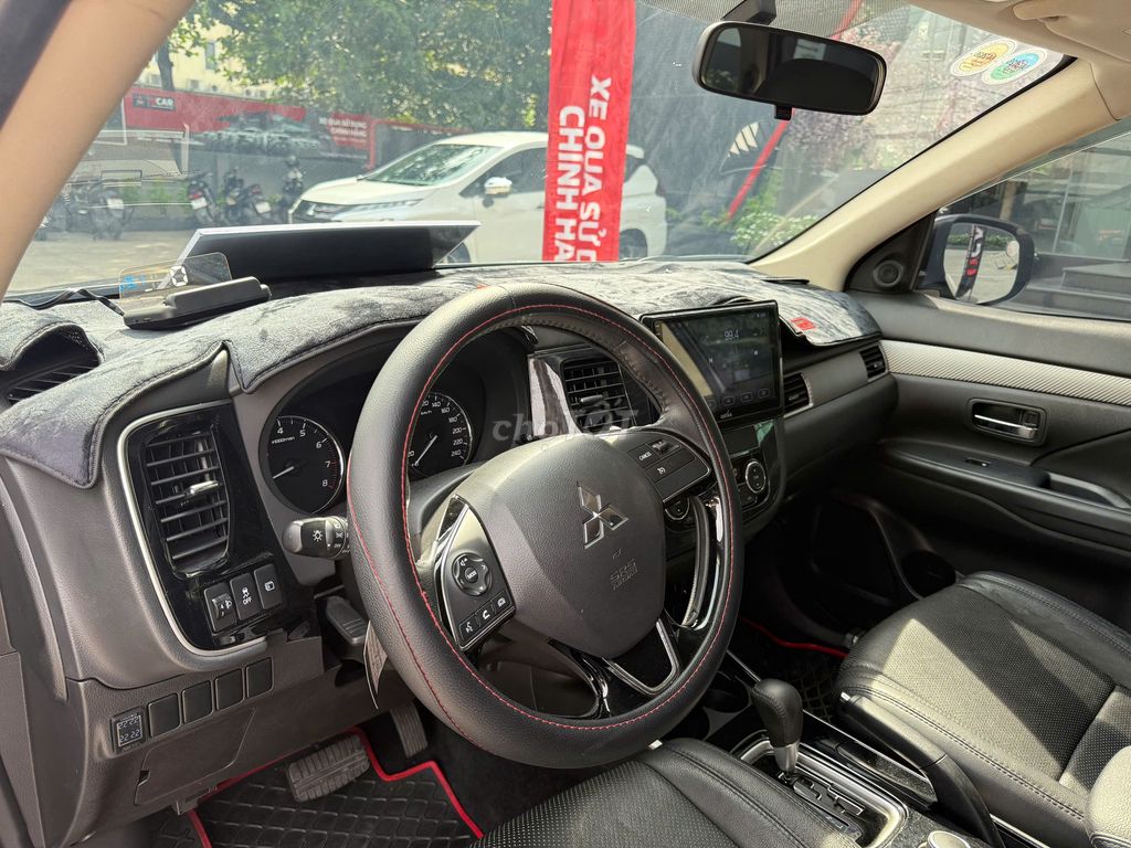 Mitsubishi Outlander CVT 2019 Xám 36.900 km. Mua bán Ô tô tại Thành phố Thủ Đức Tp Hồ Chí Minh được đăng bởi Mitsubishi Chính Hãng hình 9