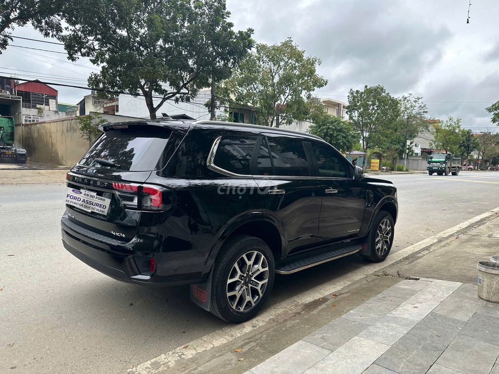 Ford Everest 2023 Titanium+ 2.0 AT 4x4 - odo 5. Mua bán Ô tô tại Quận Bắc Từ Liêm Hà Nội được đăng bởi Gia Bảo hình 2