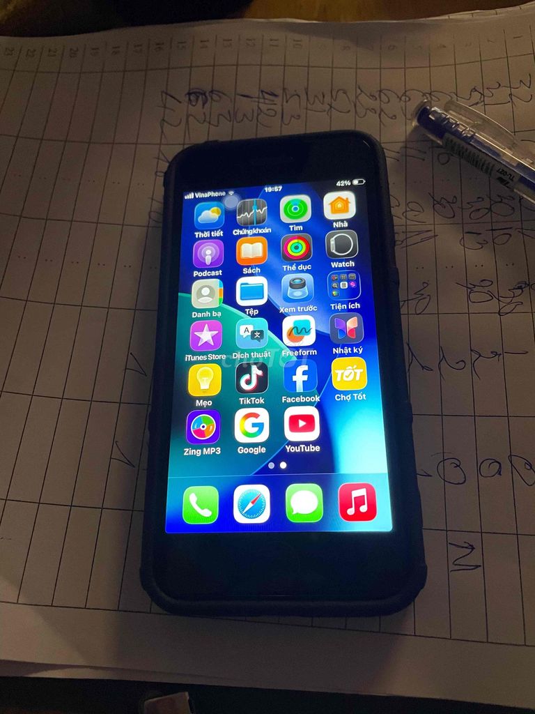 Apple iPhone SE 2020 may nguyên zin. Mua bán Điện thoại tại Quận 10 Tp Hồ Chí Minh được đăng bởi Tú ngô hình 1