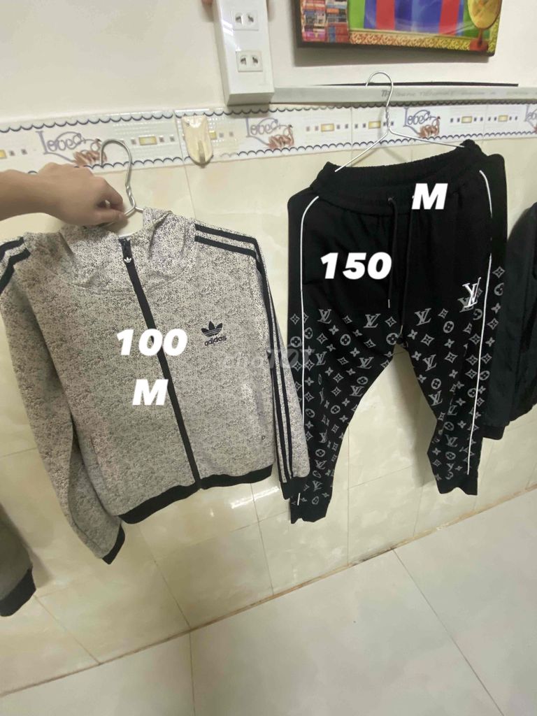 Áo khoác Adidas Nam size M Đã sử dụng. Mua bán Quần áo tại Huyện Nhà Bè Tp Hồ Chí Minh được đăng bởi Trần Anh Duy hình 1
