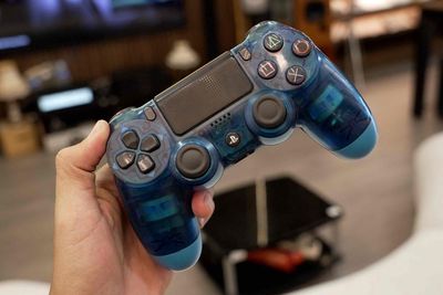 PlayStation 4 Slim 500GB + 1 Tay Cầm đẹp 97%. Mua bán Thiết bị chơi game tại Quận Bình Thạnh Tp Hồ Chí Minh được đăng bởi Vân Anh 2Tech House