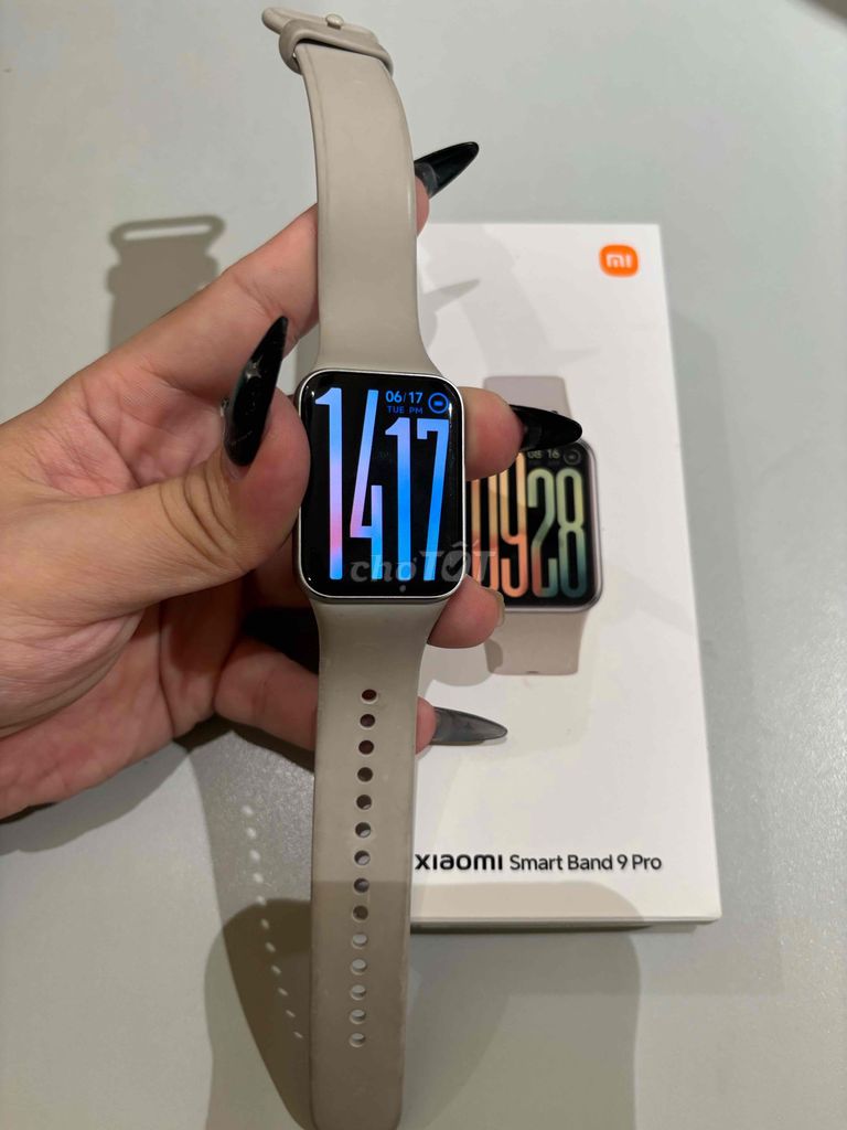 Pass Miband 9 Pro màu bạc