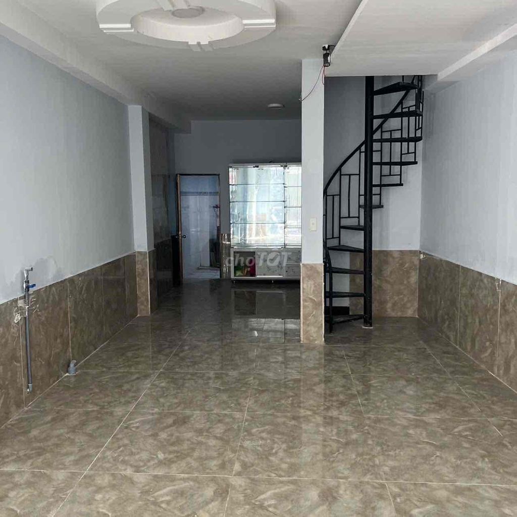 Nhà thuê mặt tiền đường Tái Thiết f 11 Tân Binh Dt 3,8x12m 1 trệt 2 l