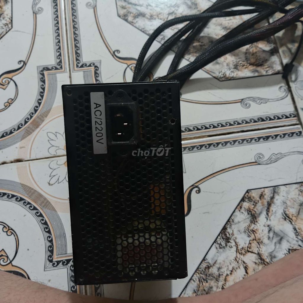 Nguồn máy tính màu Đen. Mua bán Linh kiện (RAM, Card...) tại Huyện Phúc Thọ Hà Nội được đăng bởi nguyen dat hình 1