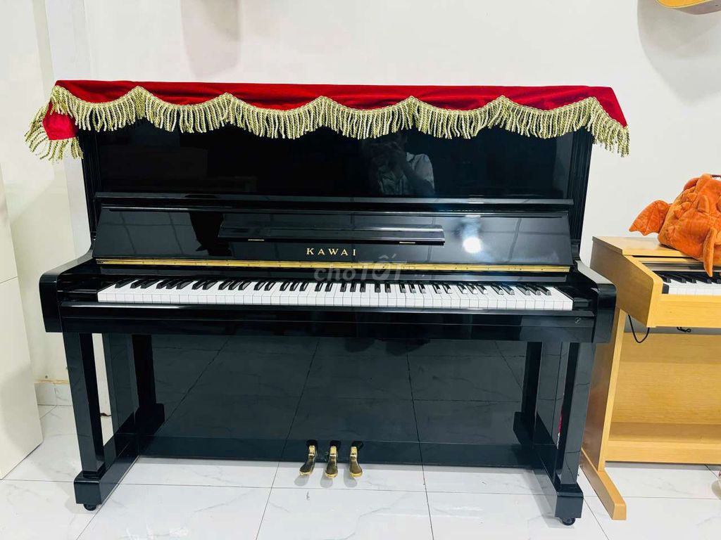 Piano cơ Kawai BL31