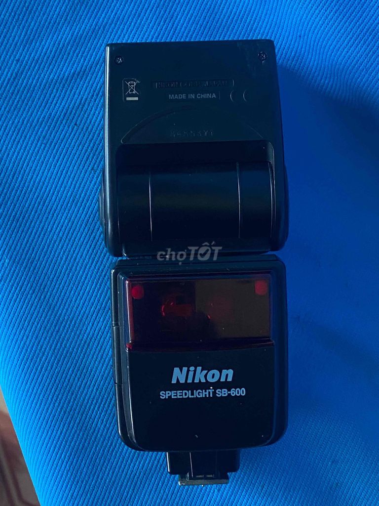 Đèn flash máy ảnh Nikon Speedlight SB-600 Đen. Mua bán Máy ảnh, Máy quay tại Huyện Thạnh Phú Bến Tre được đăng bởi a khanh hình 1
