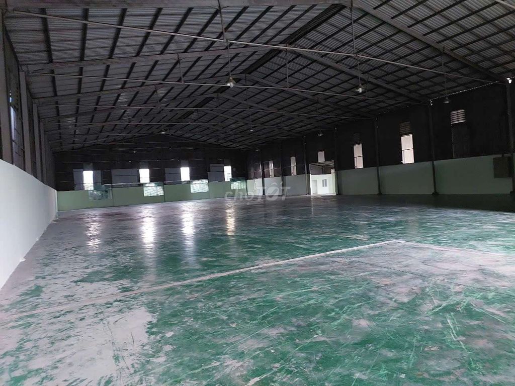 Cho thuê xưởng 2300m2.Pccc vách tường ,Nền epoxy,Thuận An ,Bình Dương