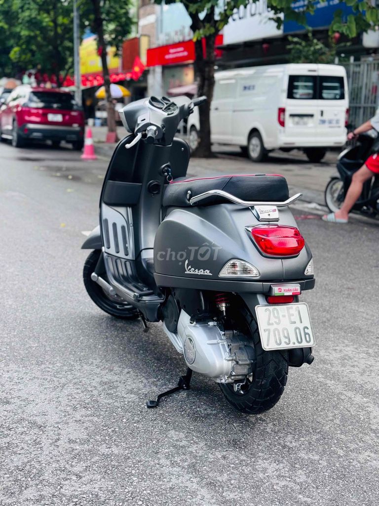 Vespa S 125 3Vie đèn vuông ghi nhám 2015 zin 100%. Mua bán Xe máy tại Quận Cầu Giấy Hà Nội được đăng bởi nguyễn bích thuỷ hình 3