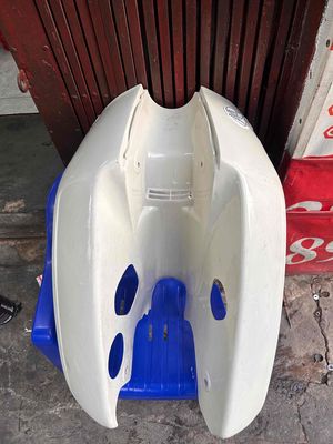 Bửng Honda Cup màu Trắng Mới