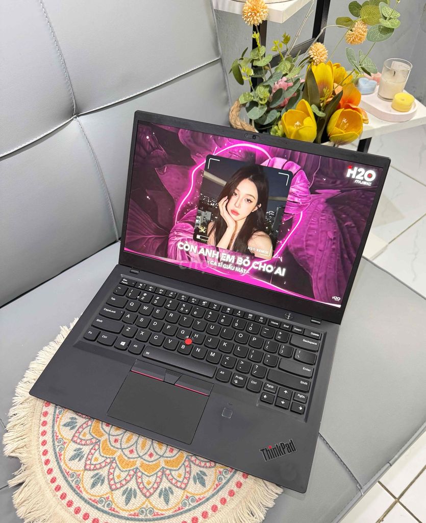 Lenovo ThinkPad X1 Carbon Gen 6 i5-8250U 8GB/256GB. Mua bán Laptop tại Quận Tân Bình Tp Hồ Chí Minh được đăng bởi vy hình 1