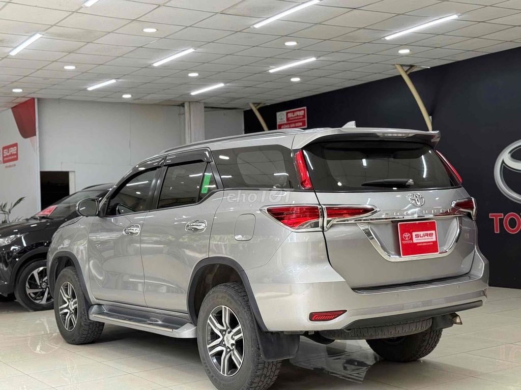 Toyota Fortuner Bạc 7 chỗ. Mua bán Ô tô tại Thành phố Thủ Đức Tp Hồ Chí Minh được đăng bởi Hào Toyota  hình 2