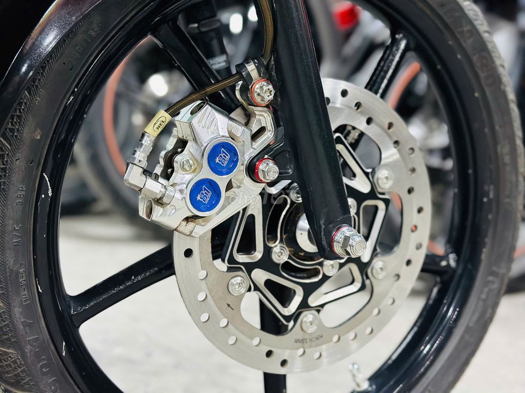 XE MÁYTHANH TÙNG_RAIDER 150 FI ĐỘ BI CẦU XE NHẬP. Mua bán Xe máy tại Quận Nam Từ Liêm Hà Nội được đăng bởi THANH TÙNG hình 4