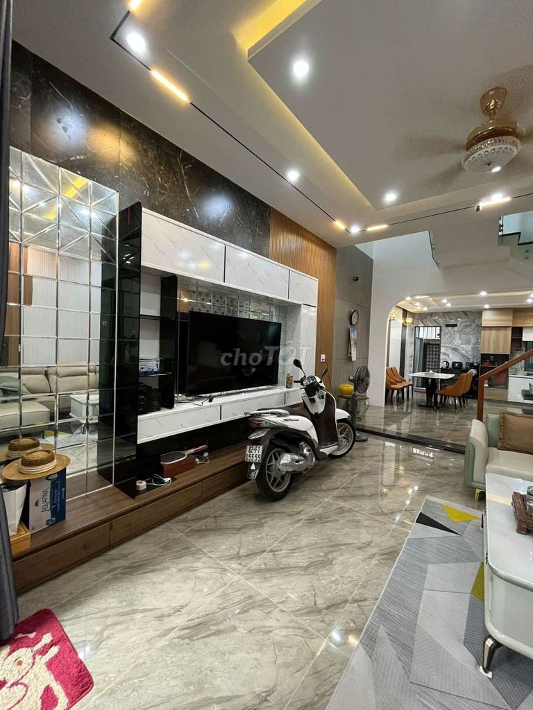 Premium furnished 3-bedroom house by Văn Tiến Dũng park — photo 7