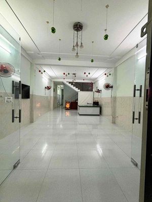 Аренда · 4 комн. · 100 м² · Quận Cẩm Lệ, ул. Đường Văn Tiến Dũng
