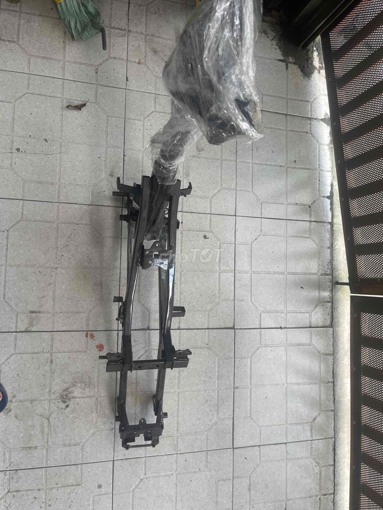 Sườn wave alpha nhỏ zin. Mua bán Phụ tùng xe tại Quận 12 Tp Hồ Chí Minh được đăng bởi NF110 hình 1