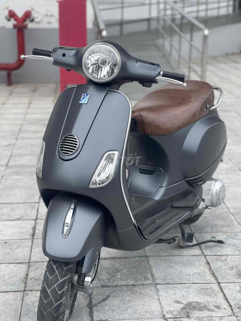 Vespa 125 ie dky 2015 mới 98%. Mua bán Xe máy tại Quận Nam Từ Liêm Hà Nội được đăng bởi Cẩm Hương hình 1