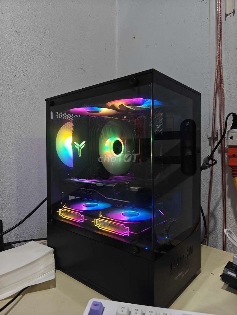 PC i3 14100 đời cao, chiến game làm việc lâu dài. Mua bán Máy tính để bàn tại Quận Hoàng Mai Hà Nội được đăng bởi TrDinh hình 1