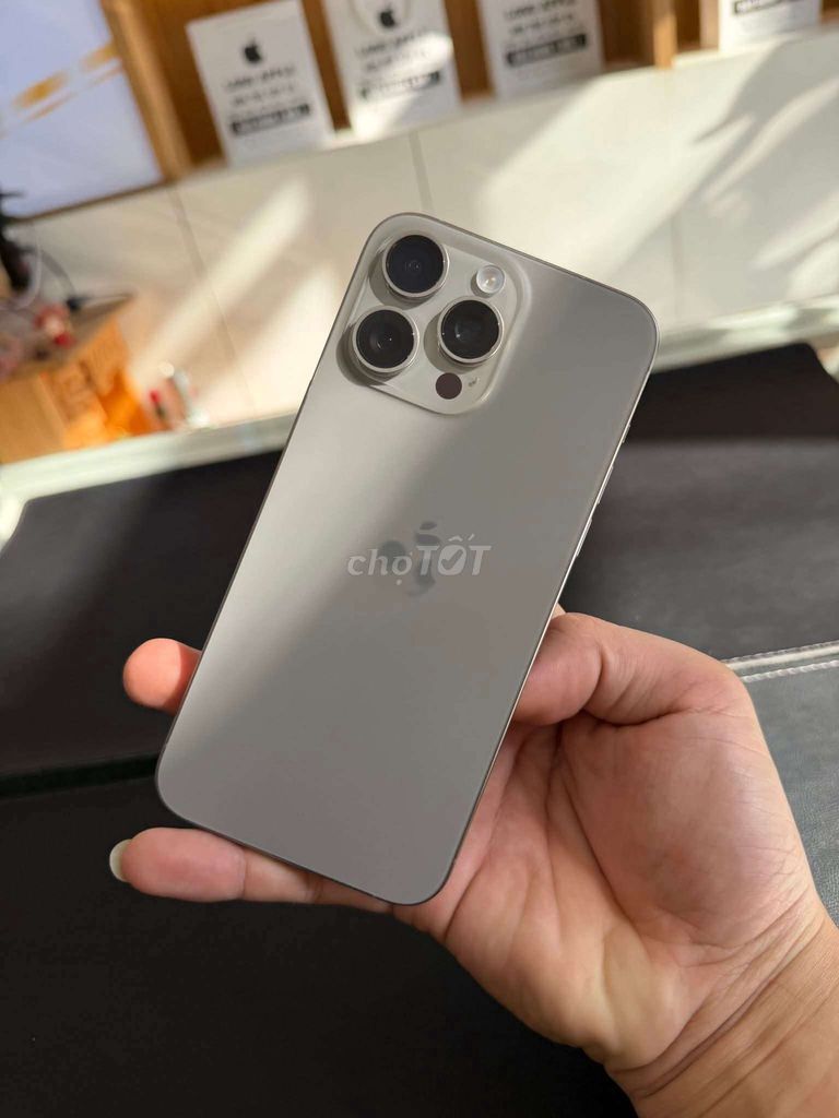 Apple iPhone 15 Pro Max Xám. Mua bán Điện thoại tại Quận Sơn Trà Đà Nẵng được đăng bởi Nhi hình 1