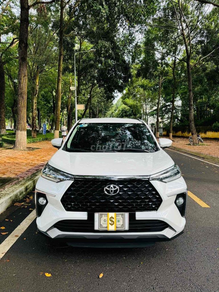 Toyota Veloz Cross 2022 CVT - 33000 km