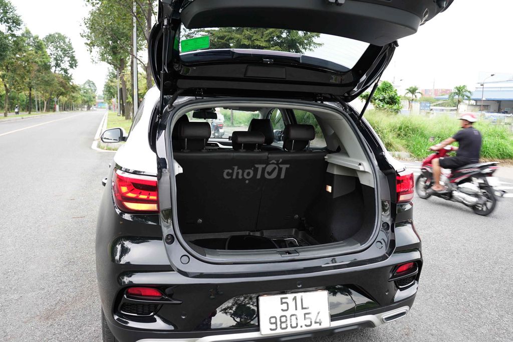 SUV MG ZS 2022 - odo 2v siêu lướt, có bank 70%. Mua bán Ô tô tại Thành phố Thủ Đức Tp Hồ Chí Minh được đăng bởi Thi Moto Thủ Đức hình 11