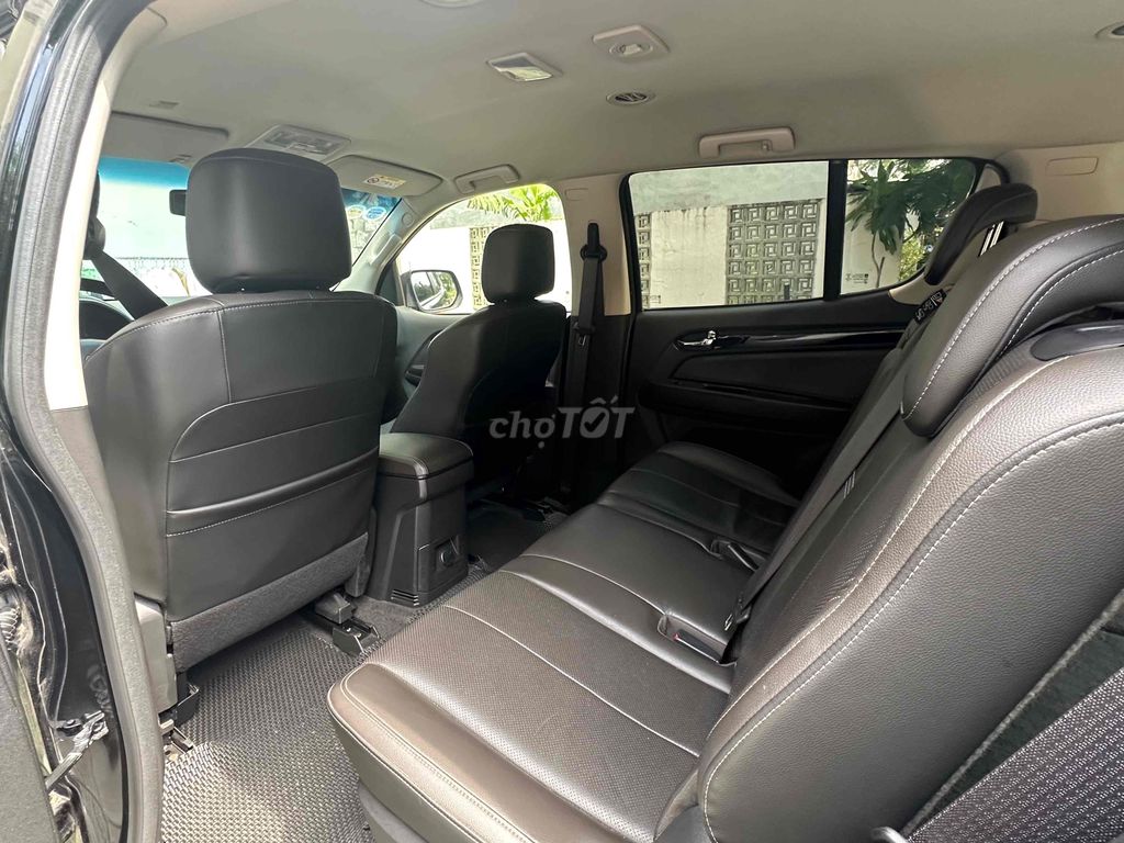 Chính chủ bán Chevrolet Trailblazer 2018 4x4 AT-7. Mua bán Ô tô tại Quận Cẩm Lệ Đà Nẵng được đăng bởi Tuaan Nhà Phố hình 6