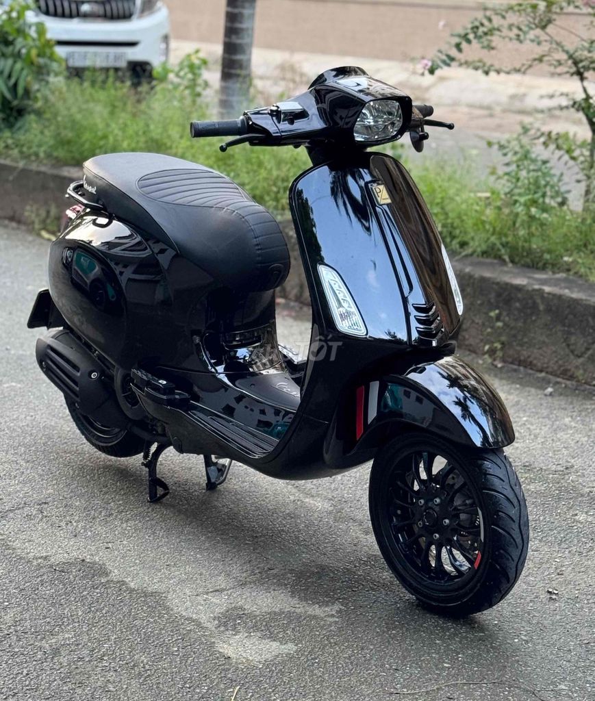 vespa sprin đen bóng siêu đẹp đèn led bstp 9 chủ. Mua bán Xe máy tại Quận Gò Vấp Tp Hồ Chí Minh được đăng bởi CHXM 86 chuyên bán xe trả góp hình 2