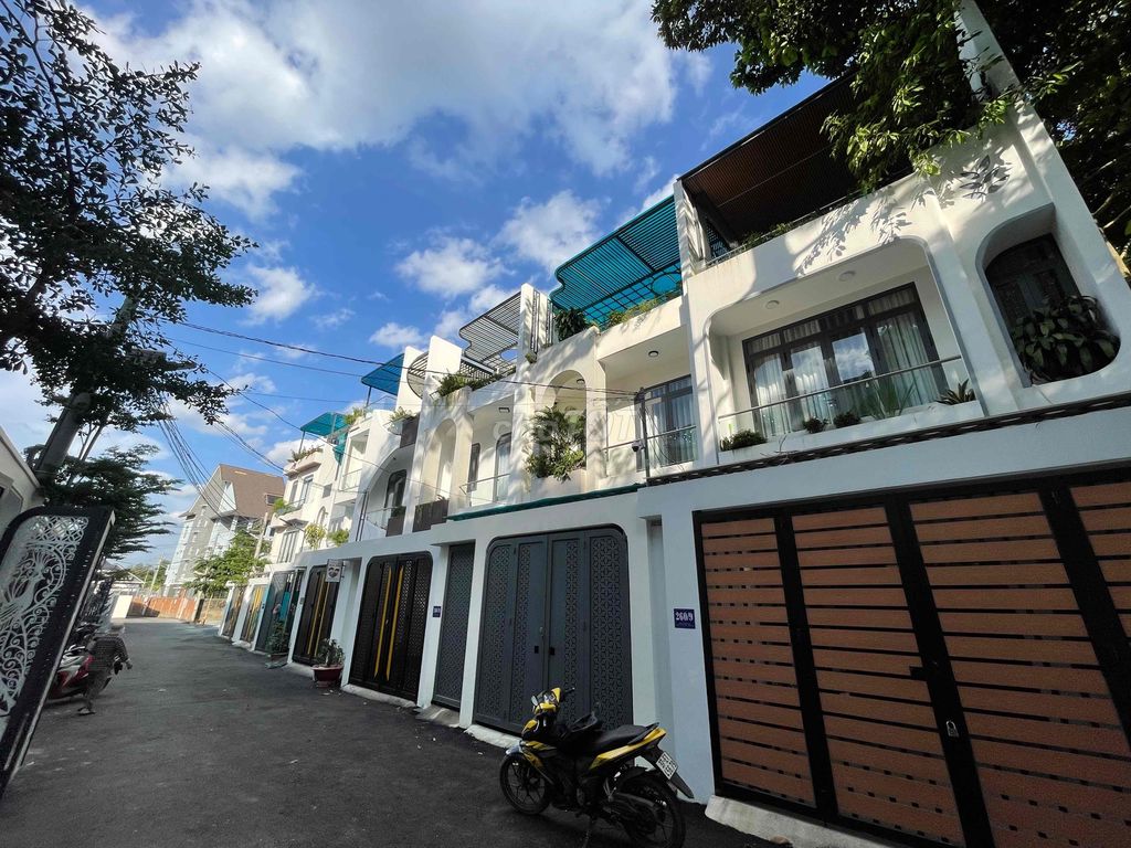 Bán Nhà Trung Tâm Thị Trấn Long Thành. Mua bán nhà ở tại Huyện Long Thành Đồng Nai được đăng bởi Đạt Lê hình 2