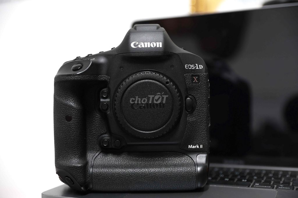 Máy ảnh Canon 1DX2 Đen đã qua sử dụng. Mua bán Máy ảnh, Máy quay tại Quận Gò Vấp Tp Hồ Chí Minh được đăng bởi Nguyễn Vũ Nhật Thịnh hình 1
