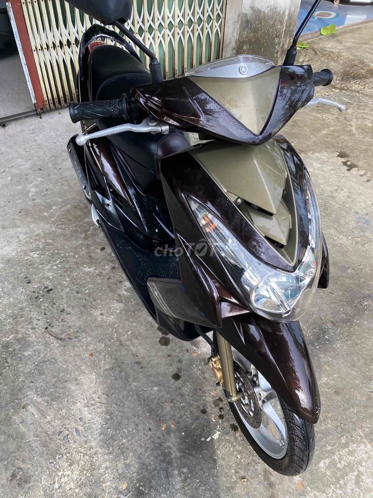 xe tay ga yamaha mio nhỏ giá 3t9còn đẹp ít đi 😘😘😘. Mua bán Xe máy tại Thành phố Cao Lãnh Đồng Tháp được đăng bởi Khang Mobile hình 4