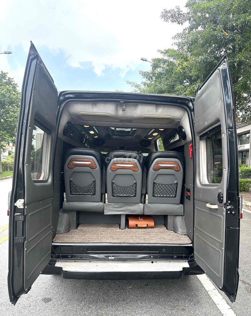 Ford Transit Dcar Limosin 10c - 2019 - 11000 km. Mua bán Ô tô tại Quận Long Biên Hà Nội được đăng bởi Nguyễn Văn Tuấn hình 8