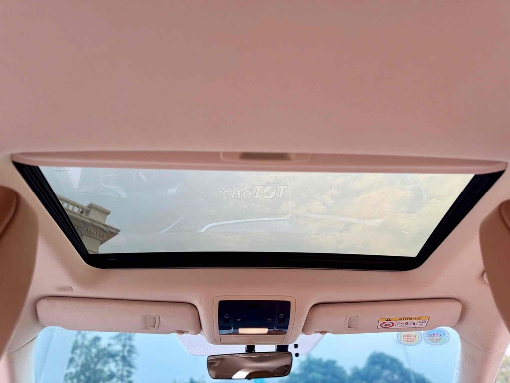 Lexus RX350 2018 Trắng 75.000 km. Mua bán Ô tô tại Quận Long Biên Hà Nội được đăng bởi Trang Gala hình 13