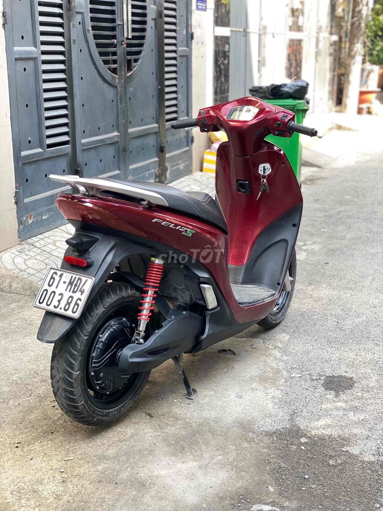 Xe máy điện VinFast Feliz dk2022 màu Đỏ pin 45Ah. Mua bán Xe điện tại Quận Gò Vấp Tp Hồ Chí Minh được đăng bởi XE ĐIỆN 90s hình 11