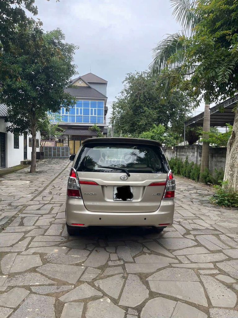 Chính chủ bán inova số tự động bản G. Mua bán Ô tô tại Quận 12 Tp Hồ Chí Minh được đăng bởi lý ngọc hình 4