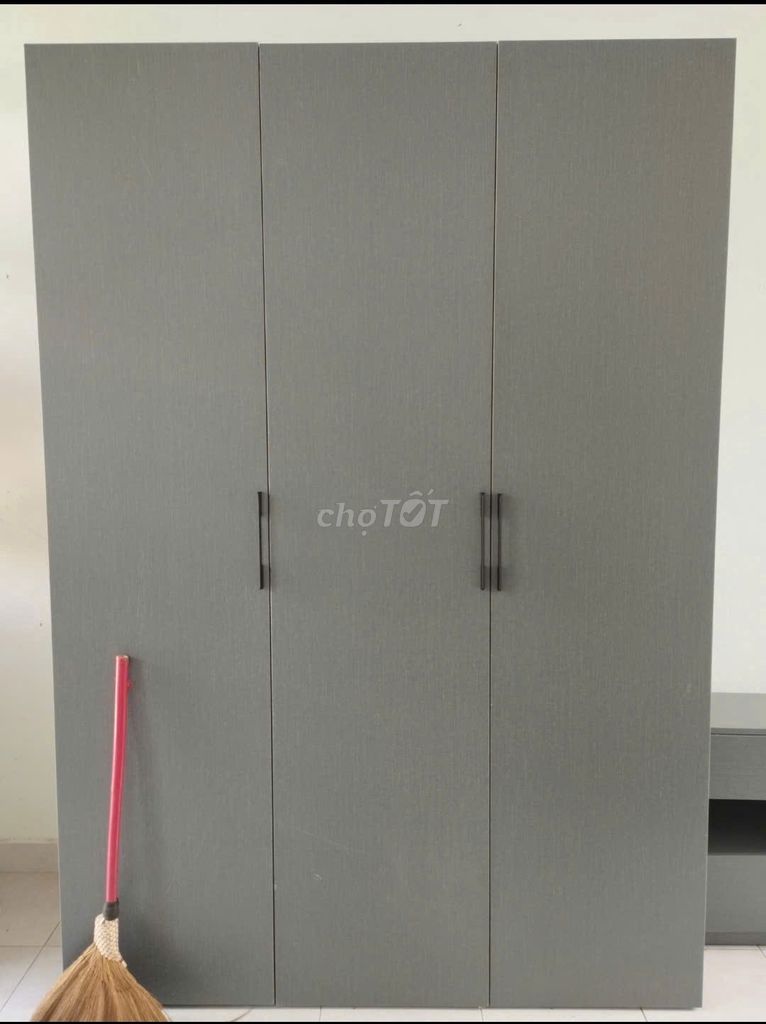 Chuyển nhà thanh lý rẻ tủ quần áo. Mua bán Tủ, kệ gia đình tại Huyện Hòa Vang Đà Nẵng được đăng bởi Vũ thị thanh hiền hình 1