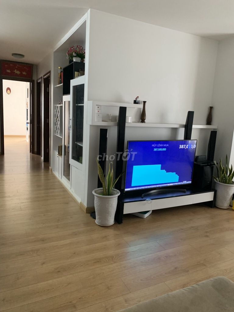 Быстрая продажа квартиры Nguyen Gia Tri (старая улица D2) в Биньтхани - 62 м², 2 спальни