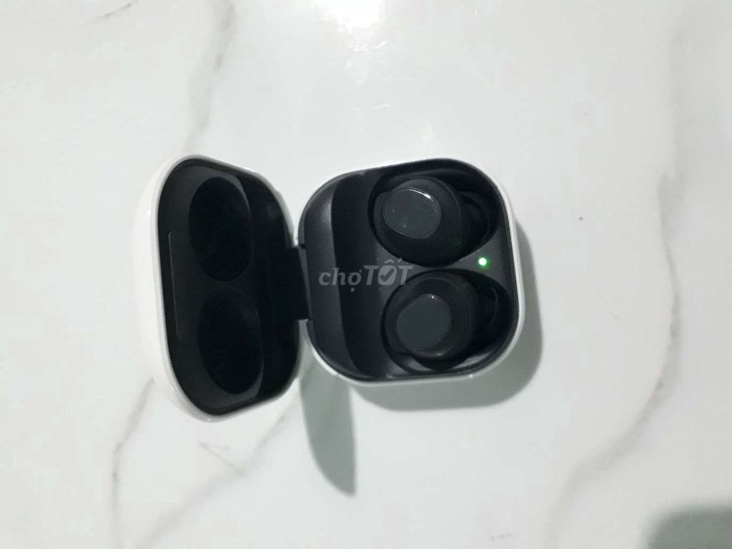 Tai nghe chính hãng Samsung Buds FE tặng kèm sạc. Mua bán Tivi, Âm thanh tại Thị xã Tân Uyên Bình Dương được đăng bởi huy trần hình 1