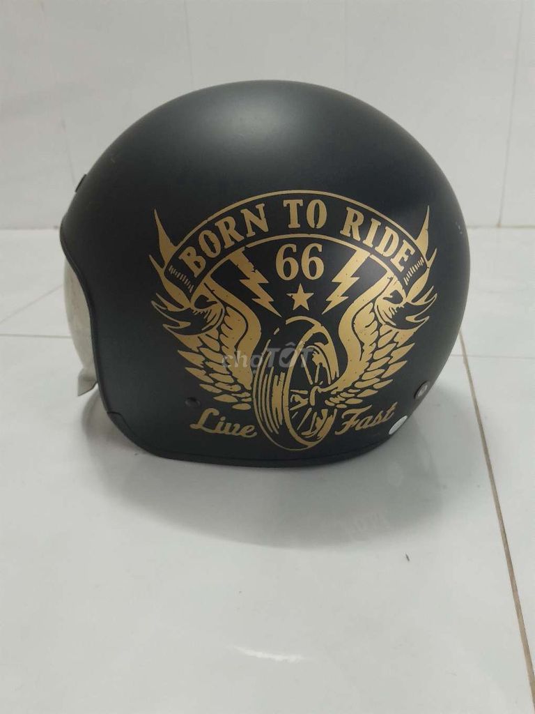 Mũ bảo hiểm Royal Đen XL Unisex. Mua bán Phụ kiện thời trang khác tại Thành phố Dĩ An Bình Dương được đăng bởi Phương hình 1