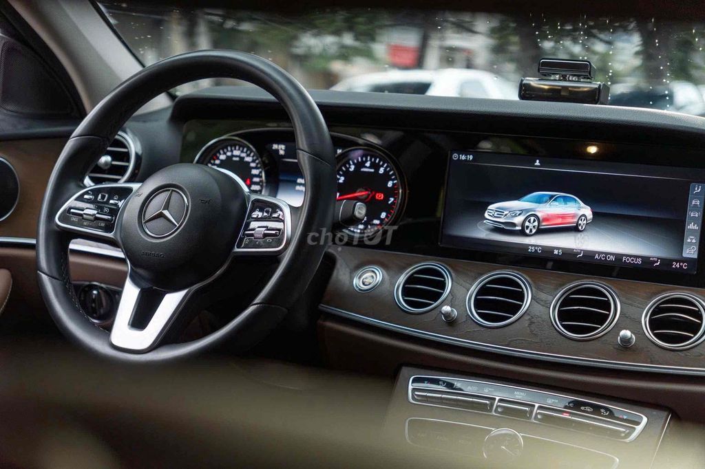 LONG ANH AUTO về Mercedes  E200 2019 giá tốt. Mua bán Ô tô tại Quận 7 Tp Hồ Chí Minh được đăng bởi LongAnh AuTo  hình 10
