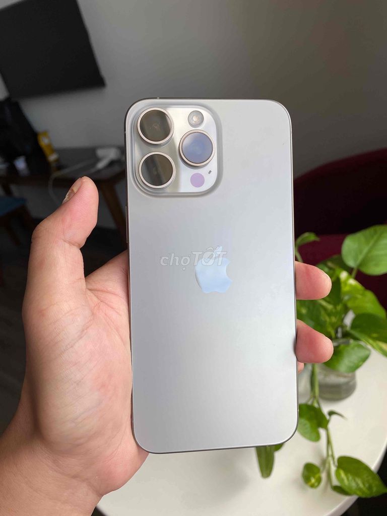 Apple iPhone 15 Pro Max 256GB Xám. Mua bán Điện thoại tại Quận 8 Tp Hồ Chí Minh được đăng bởi Biem hình 1