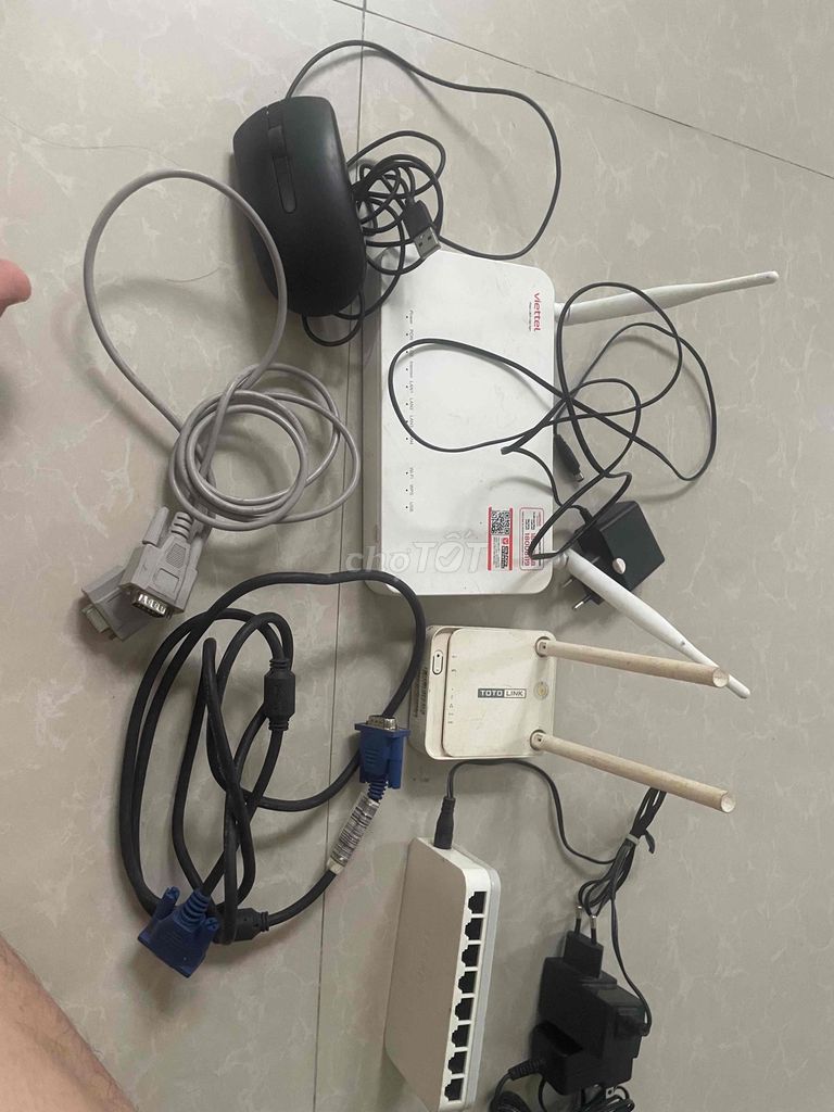 bộ router 8 cổng và các thứ. Mua bán Phụ kiện (Màn hình, Chuột...) tại Quận Thanh Khê Đà Nẵng được đăng bởi Hao phan hình 1