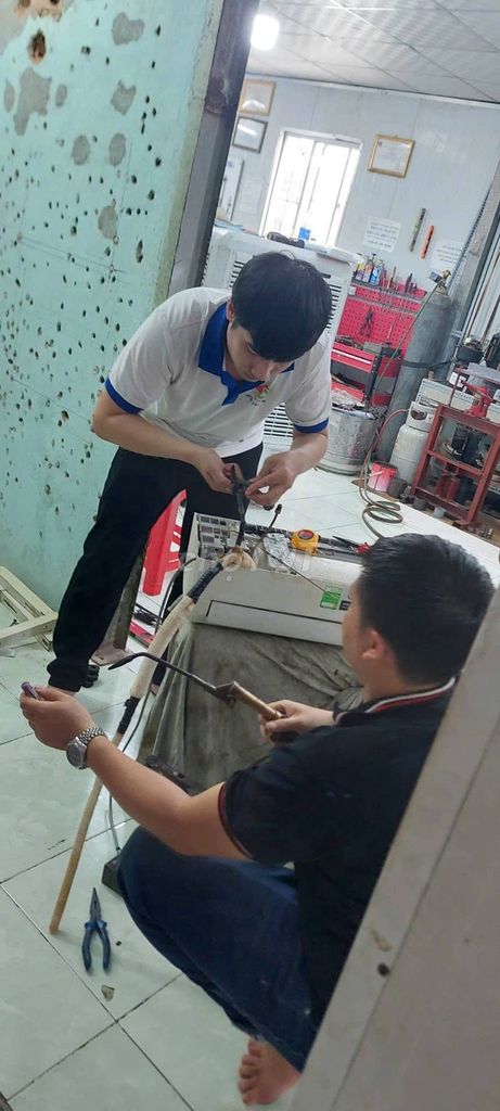 Khóa học nghề Điện lạnh Tuấn Nguyễn. Dịch vụ tại Thành phố Thuận An Bình Dương được đăng bởi c Hằng hình 1