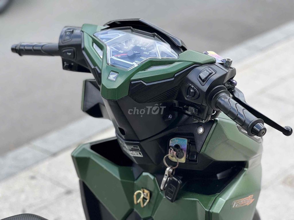 ❤️ Click 125 Nhập Thái 2017 Bstp  Máy Zin Có Góp. Mua bán Xe máy tại Quận 11 Tp Hồ Chí Minh được đăng bởi Hưng Từ hình 4