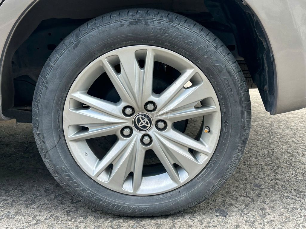 Toyota Innova 2019 2.0V - 57000 km. Mua bán Ô tô tại Thành phố Dĩ An Bình Dương được đăng bởi Siêu Thị Ô Tô Bình Dương  hình 14